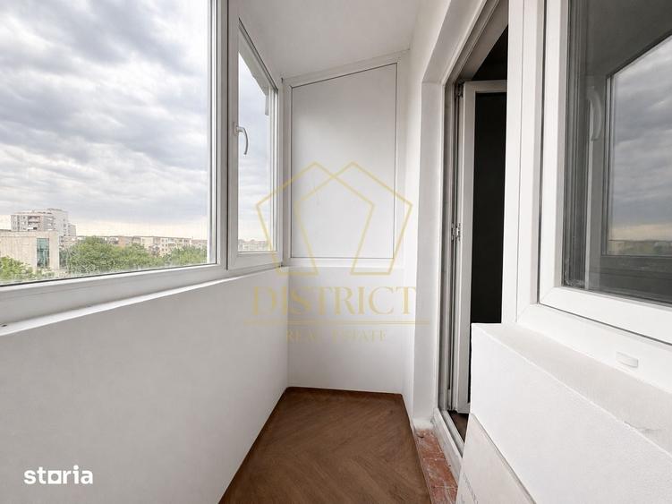 Apartament cu 3 camere în Torontalului
