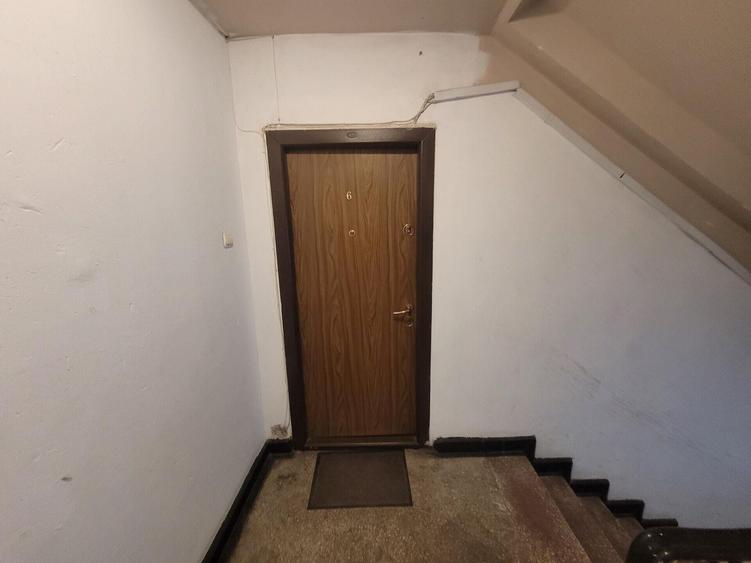Apartament cu 3 camere decomandat în Sebastian