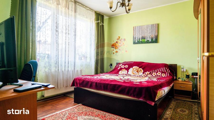 Casă cu 6 camere cu Teren 253 Mp în Colentina