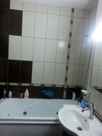 Apartament cu 2 camere decomandat în