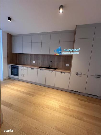 Apartament cu 4 camere, mobilat în Central