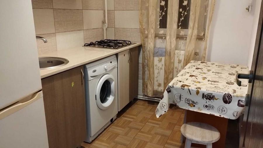 Garsonieră decomandată în Exterior Vest