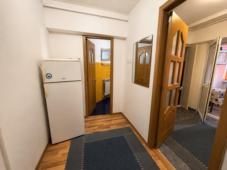 Garsonieră decomandată, mobilată în Faleza Nord