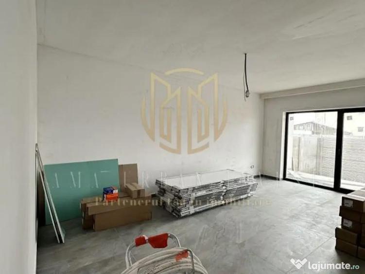 Casă cu 5 camere cu Teren 280 Mp în Central