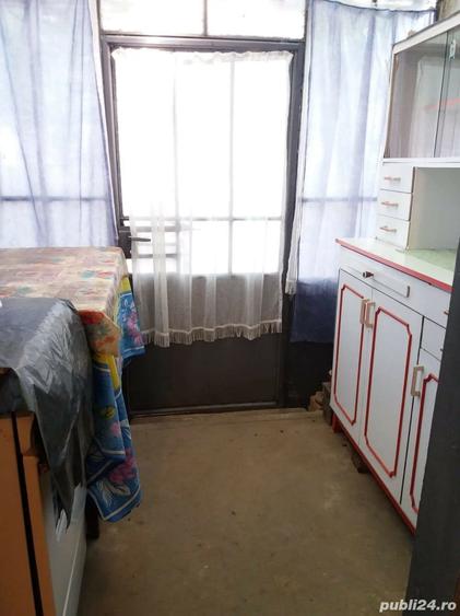 Casă cu 4 camere în Poiana Mare