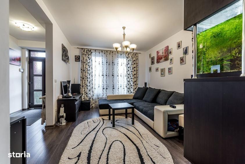 Casă cu 4 camere decomandat în Sânpaul