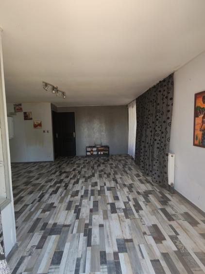 Casă cu 4 camere în Bistreț