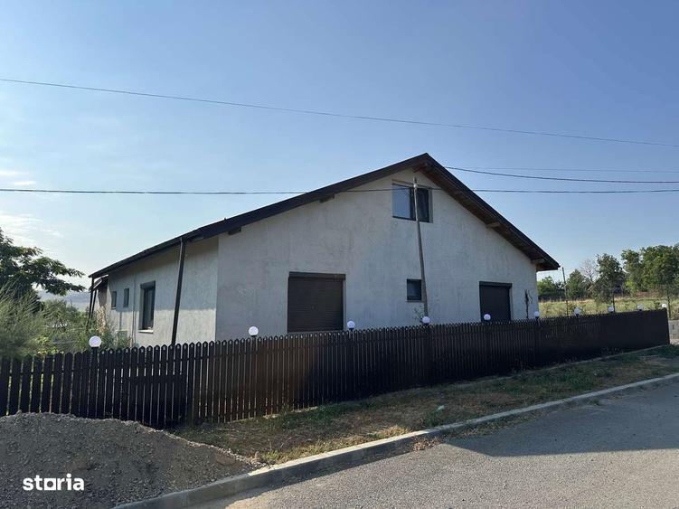Vand Casa 170 mp utili, teren 1000mp sat cataloi - 1
