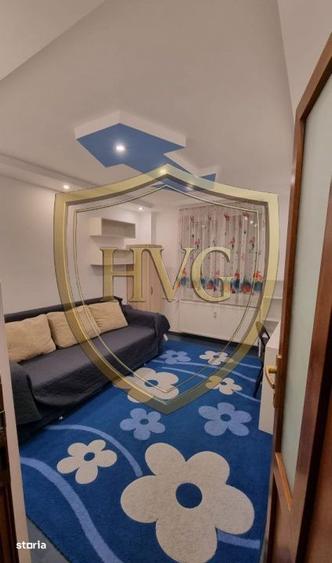 Apartament cu 3 camere în Tei