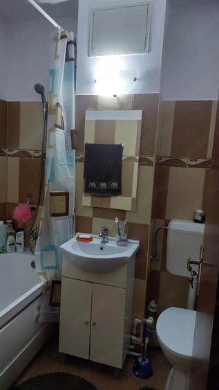 inchiriez apartament 2 camere - 10