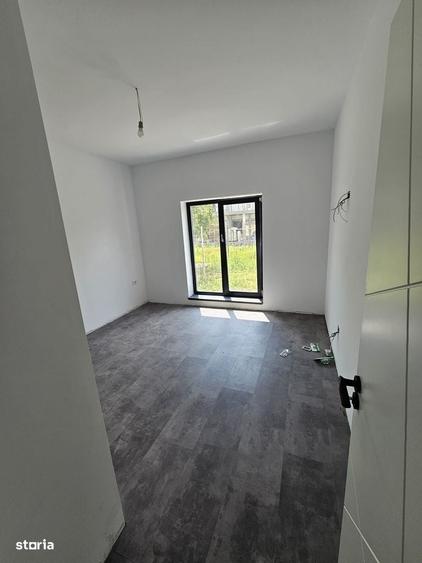 Casa noua,la cheie, cu utilitati. - 4