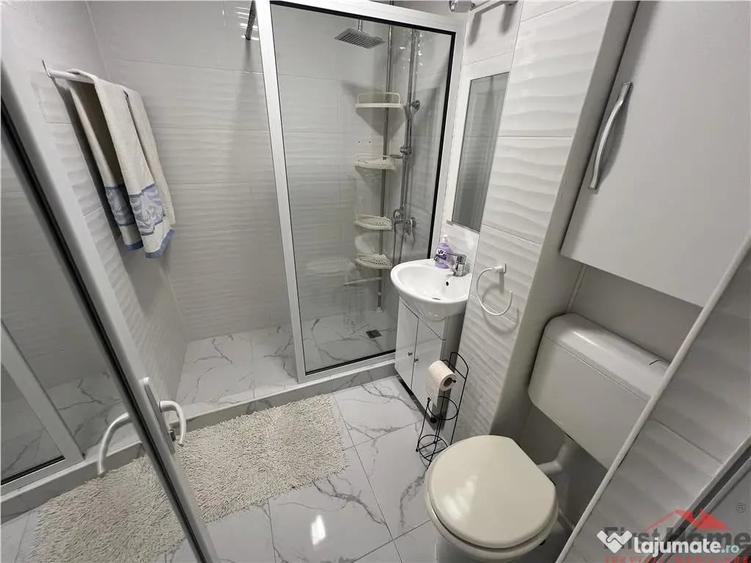 Apartament cu 2 camere decomandat în Sud