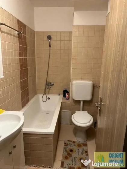 Apartament cu 2 camere semidecomandat în Gara