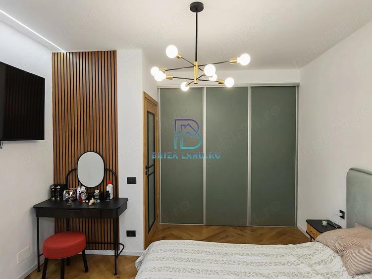 Casă cu 5 camere cu Teren 160 Mp în Chitila