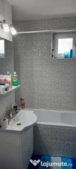 Apartament cu 2 camere decomandat în Obor