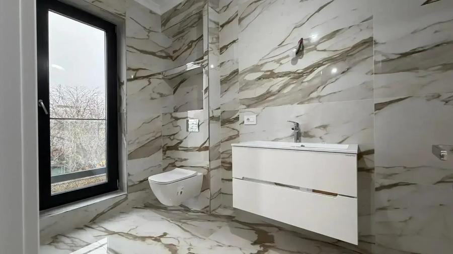 Apartament cu 4 camere decomandat în Herăstrău