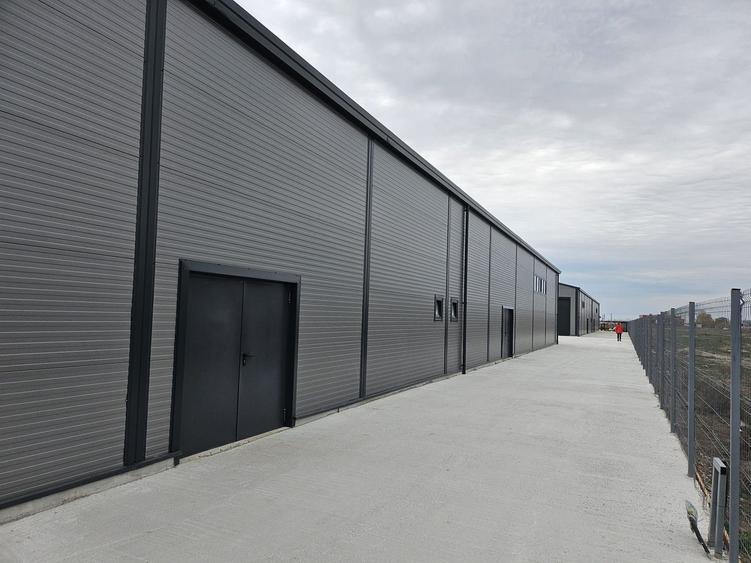 Spațiu industrial, de 565 mp, în Est