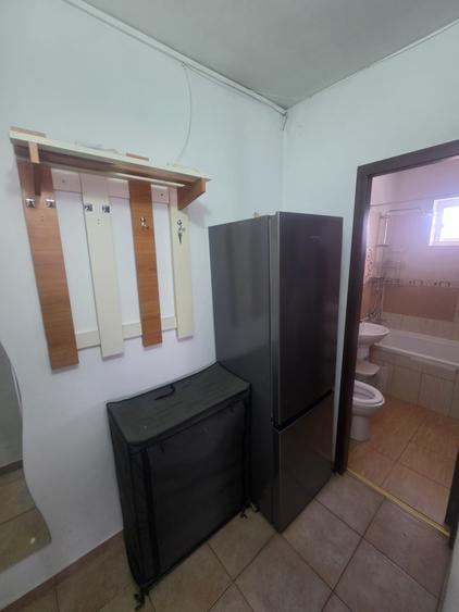 Garsonieră decomandată în Baza 3