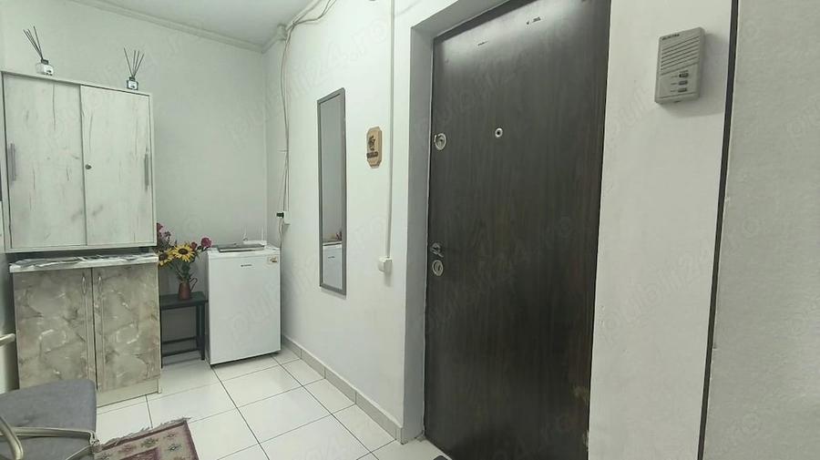 Apartament cu 2 camere decomandat în 22 Decembrie