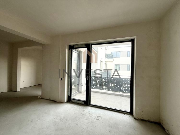 Apartament cu 3 camere semidecomandat în Someșeni