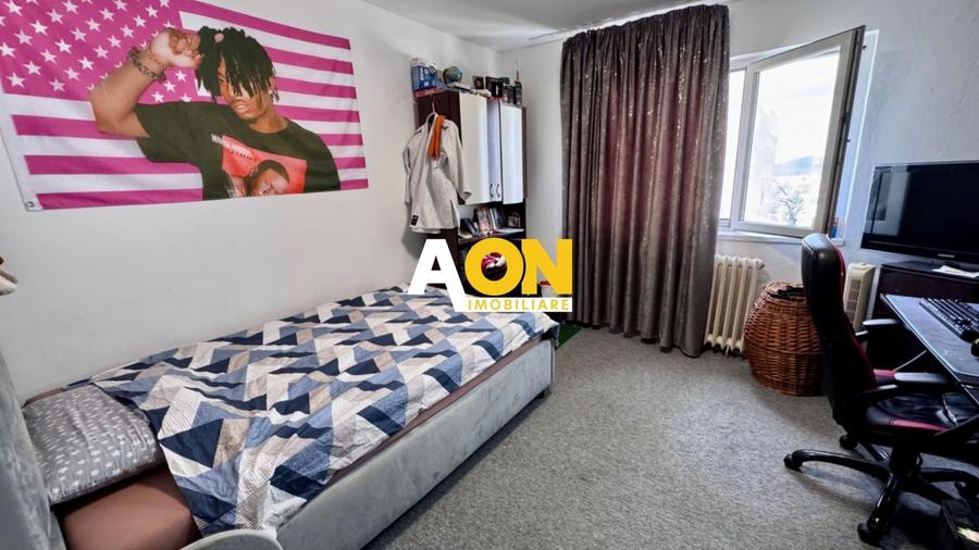 Apartament 3 camere decomandat de vânzare – zona Cetate - 3