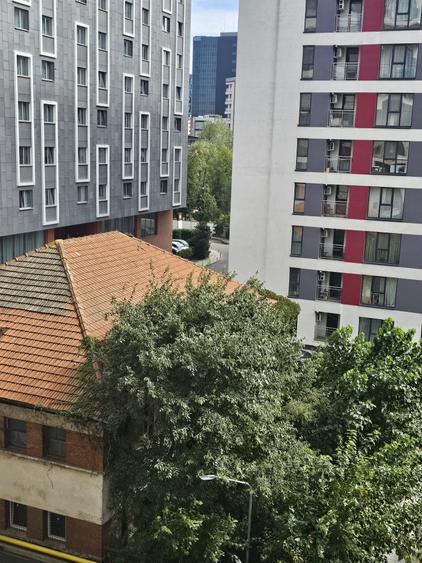 Garsonieră decomandată în Politehnica