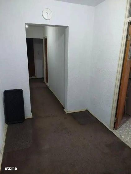 Apartament cu 3 camere în Rahova
