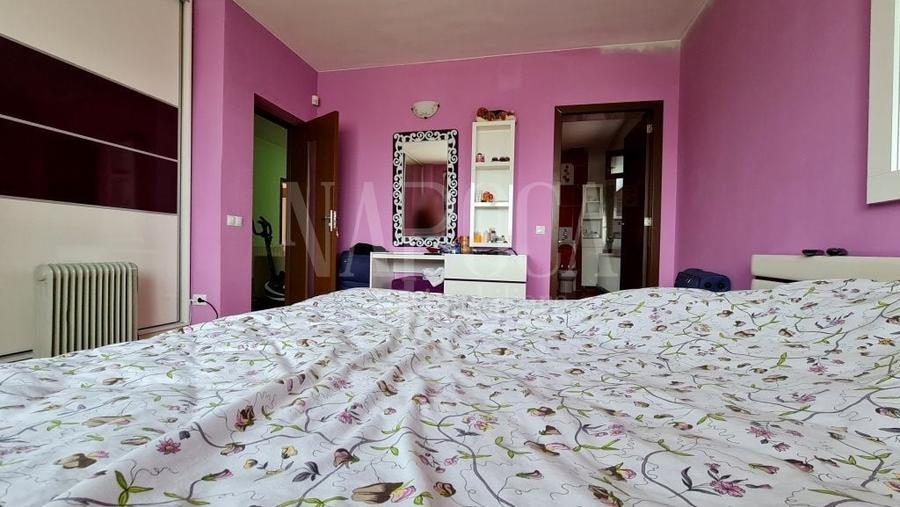 Casă individuală cu 5 camere cu Canalizare în Apahida