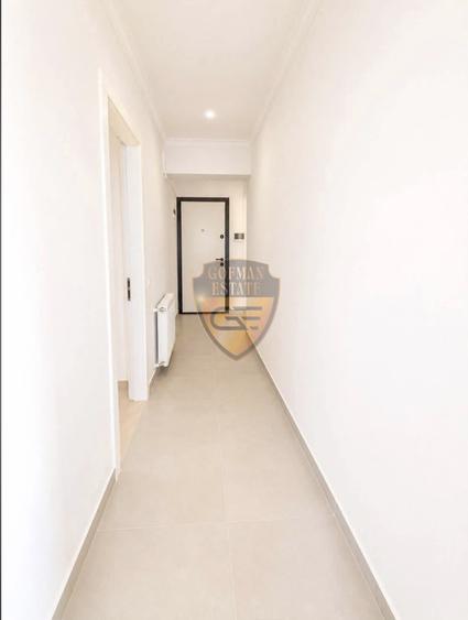 Apartament cu 3 camere decomandat în Energia