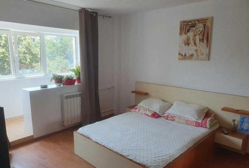 Apartament cu 4 camere decomandat în Ultracentral