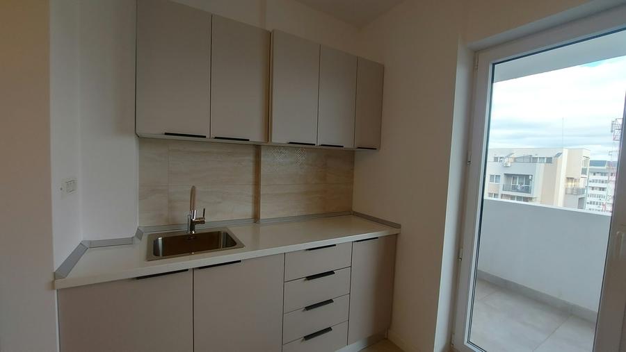 Apartament cu 2 camere semidecomandat în Berceni