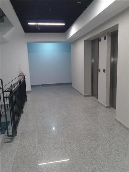Apartament cu 3 camere decomandat în Rahova