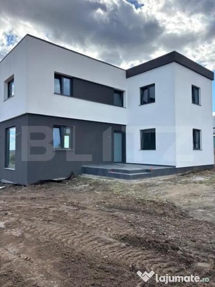 Casa cu 3 camere, 120 mp, loc. Moara - 2