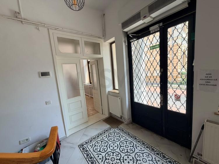 Casă cu 5 camere cu Teren 50 Mp în Unirii