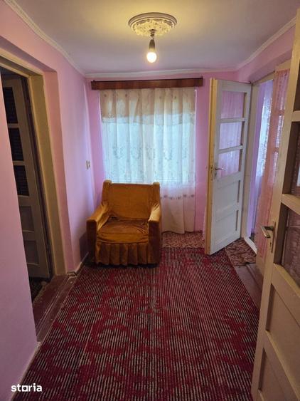 Casă cu 4 camere cu Teren 1100 Mp în Moșteni
