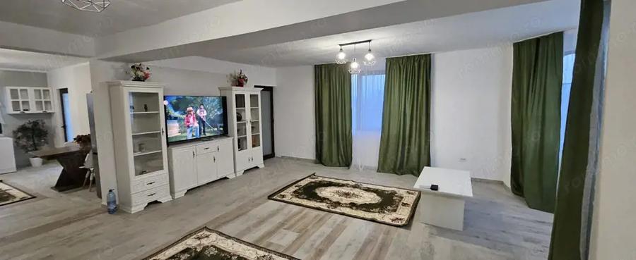 Casă cu 4 camere cu Teren 480 Mp în Est
