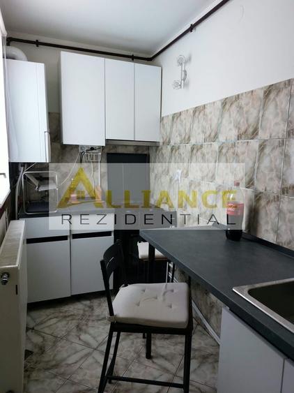 Apartament cu 2 camere decomandat, mobilat în Cișmigiu