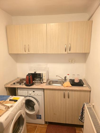 Apartament cu 3 camere decomandat în P-ța Universității