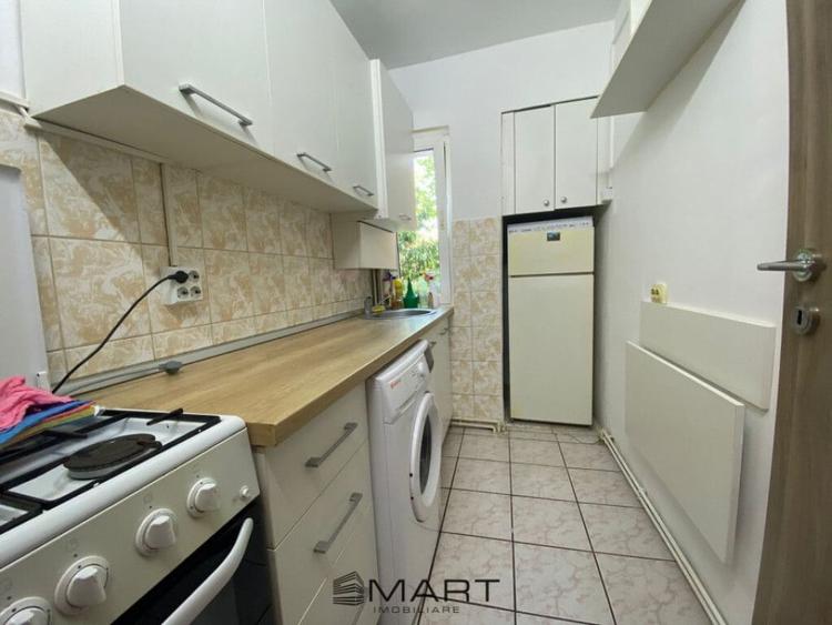 Apartament cu 3 camere nedecomandat în Mihai Viteazul