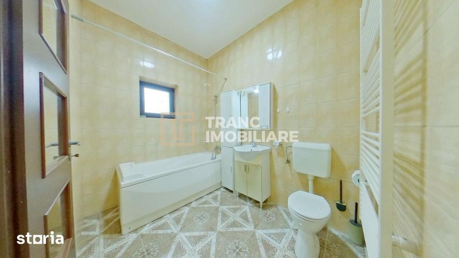Casă cu 2 camere semidecomandat cu Teren 400 Mp în Pârneava