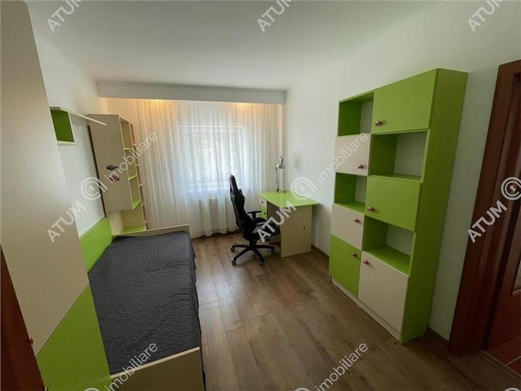 Apartament 3 camere decomandate 2 balcoane in zona centrala Sibiu - 7