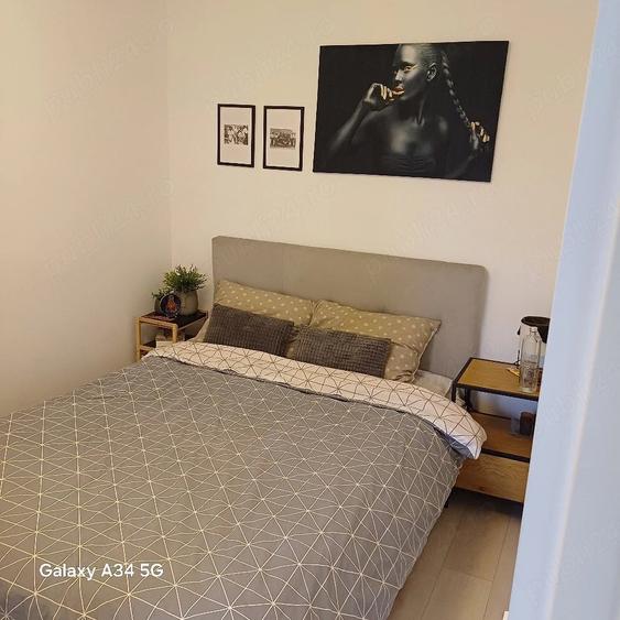 Apartament cu 3 camere semidecomandat în Central