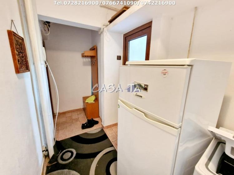 Apartament cu 2 camere semidecomandat, mobilat în 9 Mai