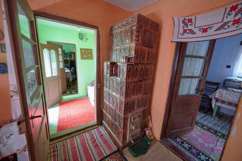 Casă cu 4 camere în Măgura
