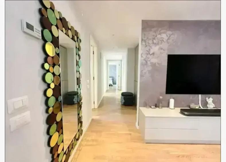 Apartament cu 4 camere decomandat, mobilat în Herăstrău