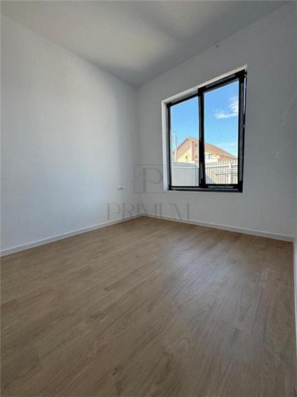 Duplex cu 4 camere cu Teren 380 Mp în Moșnița Nouă
