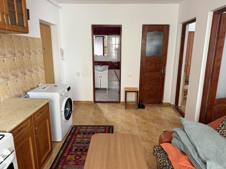 Apartament cu 2 camere decomandat în Între Lacuri