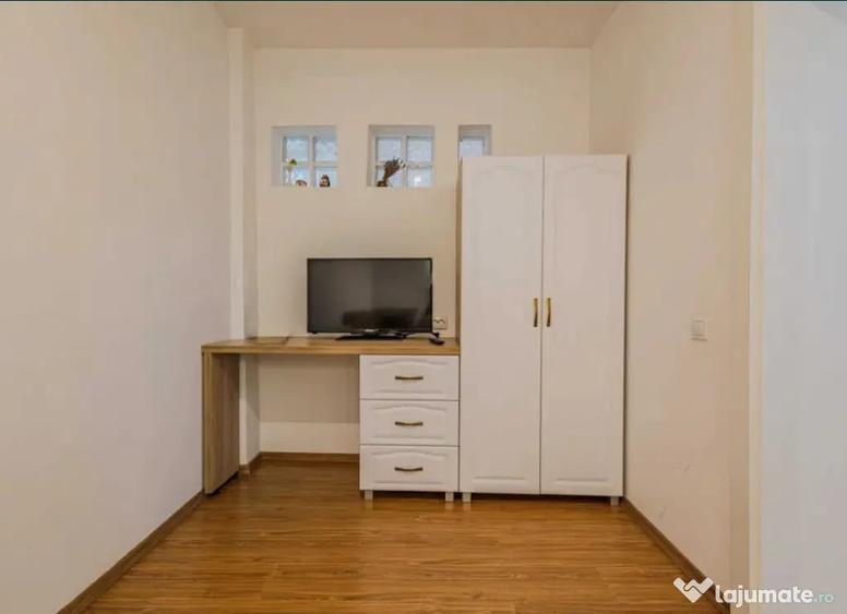 Apartament cu 2 camere semidecomandat în Centrul Istoric