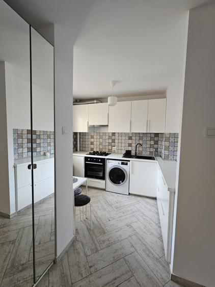 Apartament cu 3 camere decomandat în Tineretului