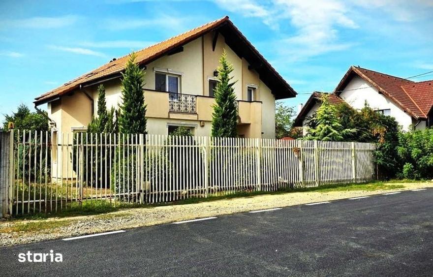 Casă cu 4 camere cu Teren 200 Mp în Moșnița Nouă